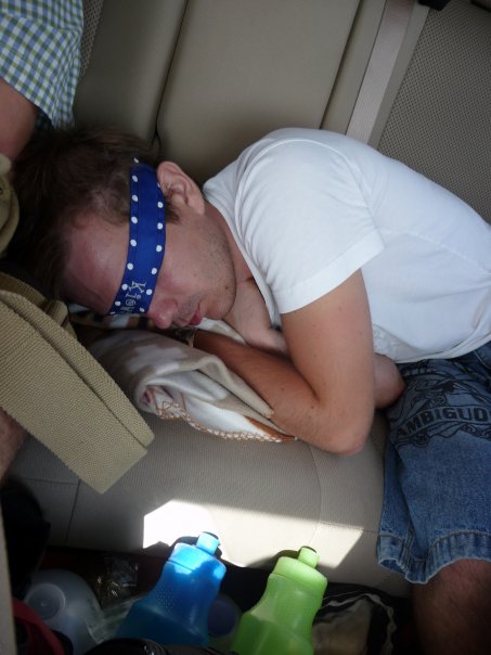 A tutaj prawdziwy lajfstajl podróżnika wersja na śpiąco.